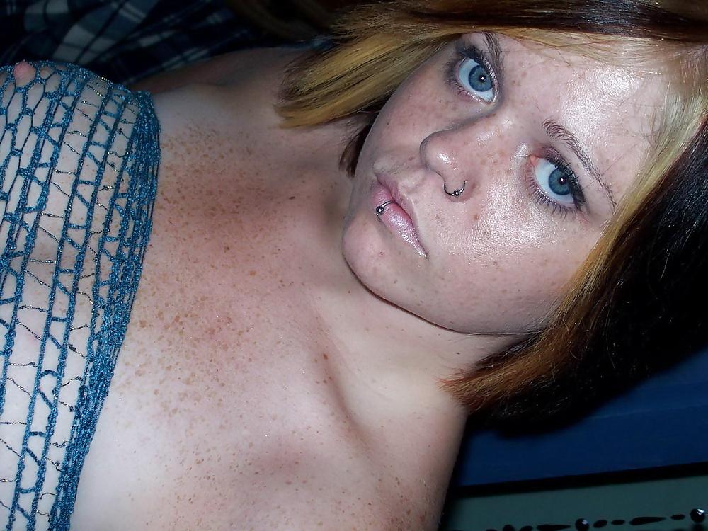 25P Marie Redhead girl Posing Classic
