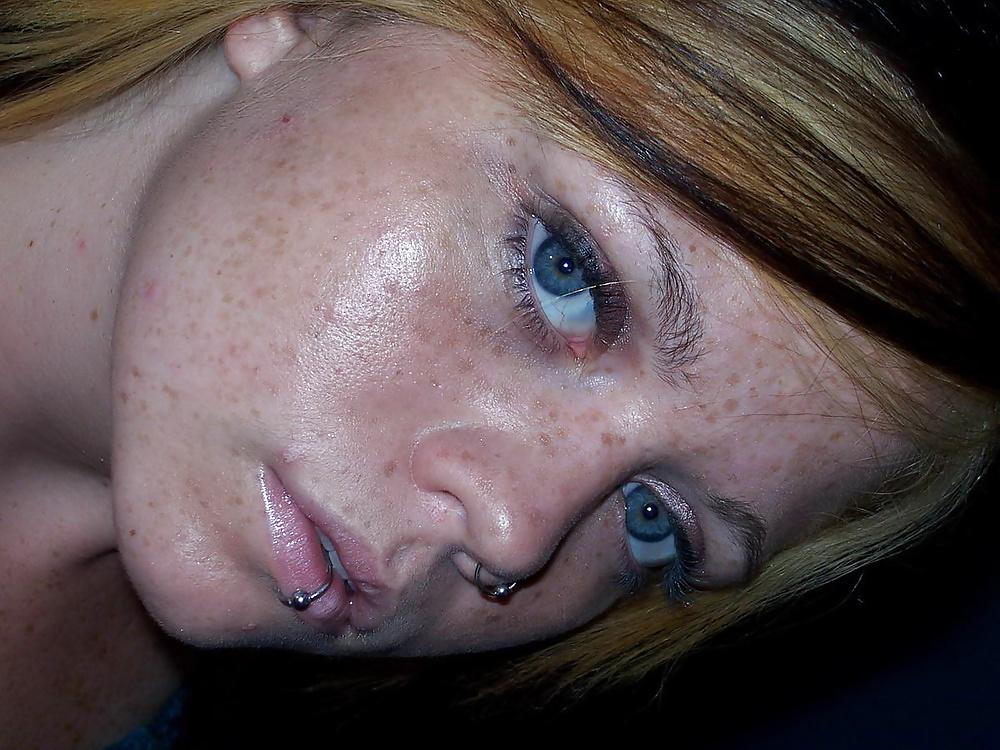 25P Marie Redhead girl Posing Classic