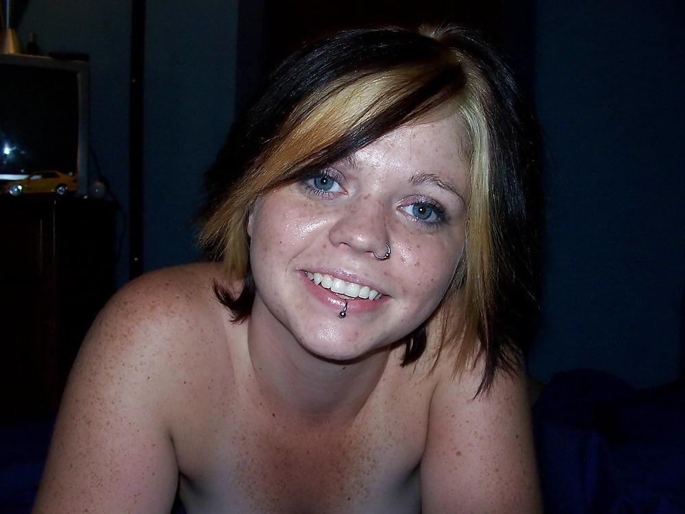 25P Marie Redhead girl Posing Classic