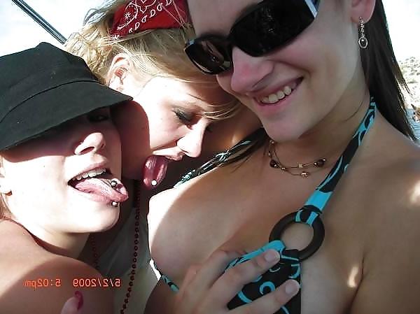 25P Nipple Slip and UpSkirt