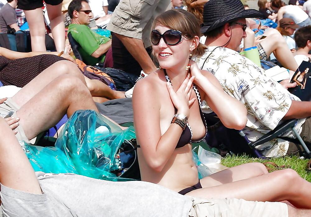 25P Nipple Slip and UpSkirt
