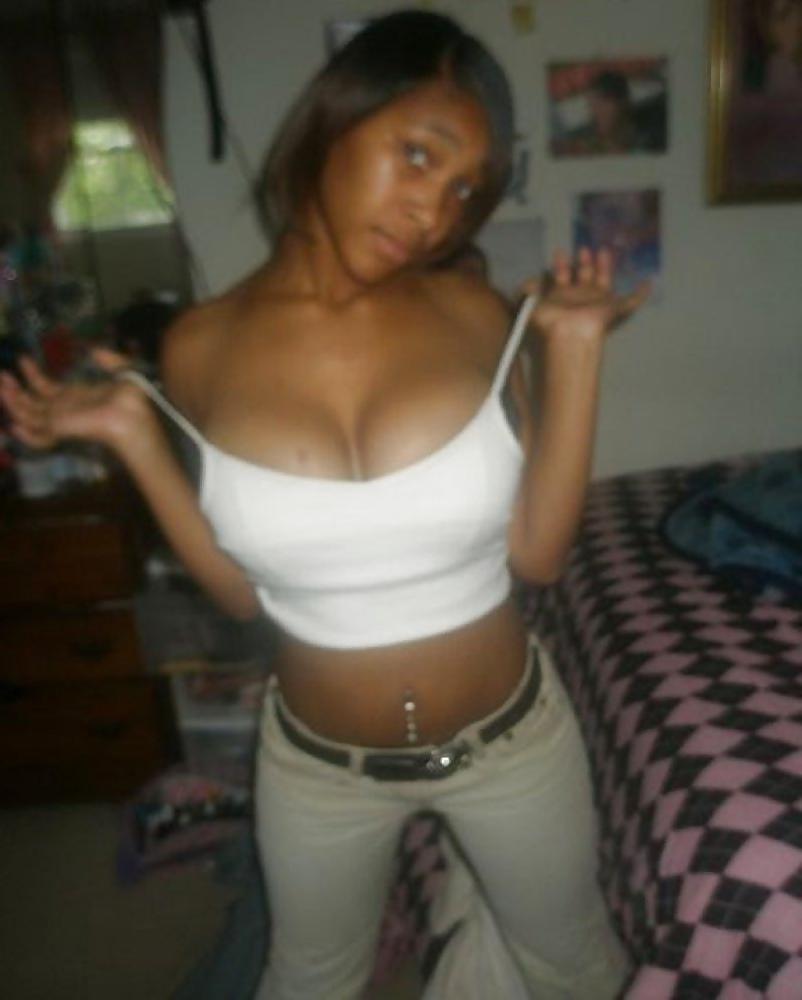 25P Black Selfshot Tits and Ass
