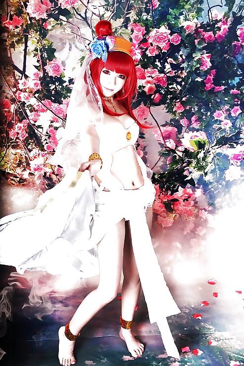 25P Asian Cosplay Girls