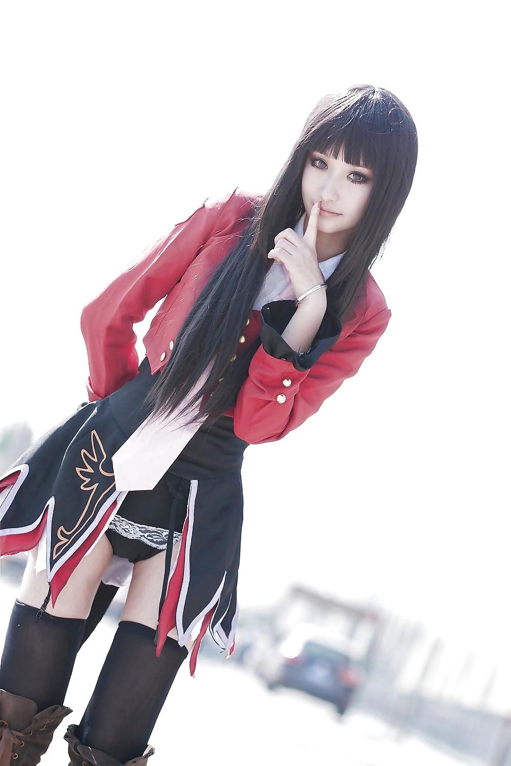 25P Asian Cosplay Girls