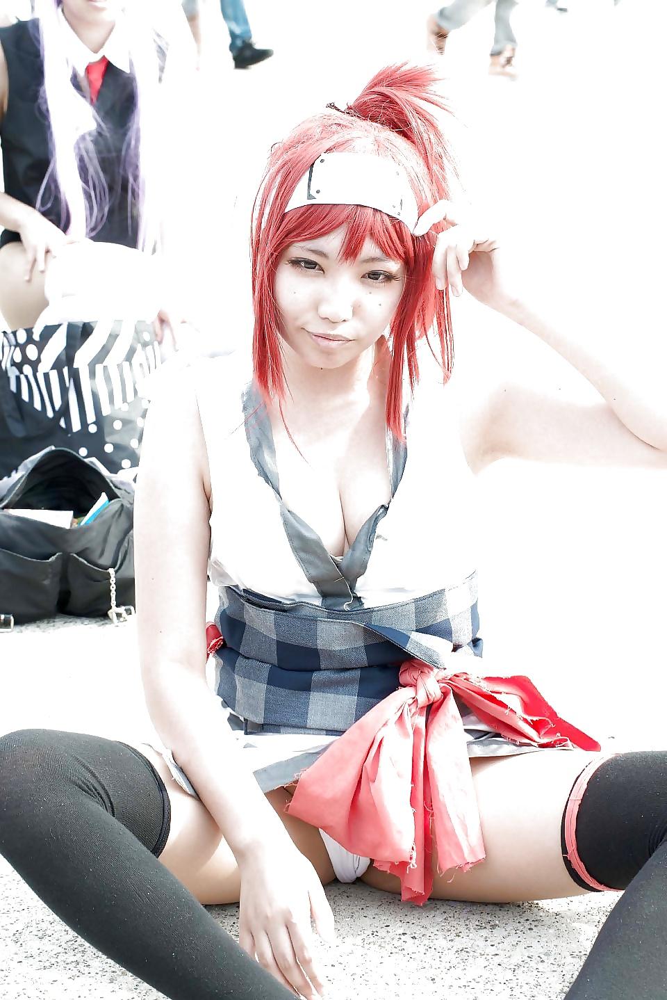 25P Asian Cosplay Girls