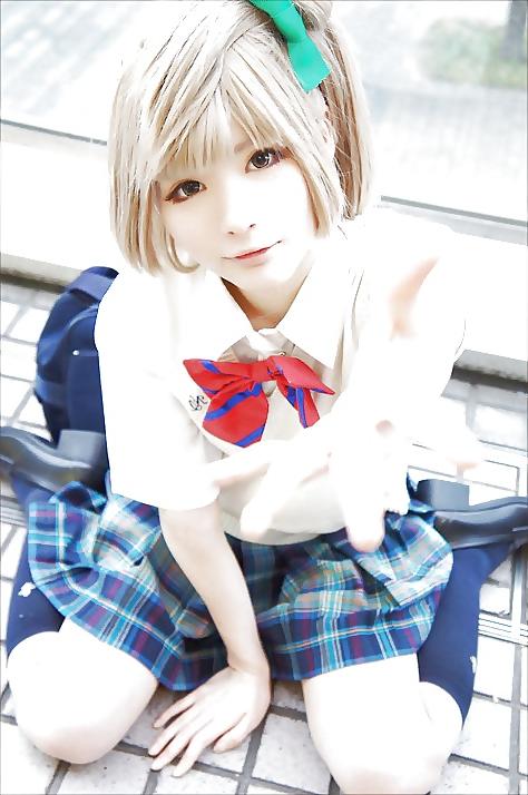25P Asian Cosplay Girls
