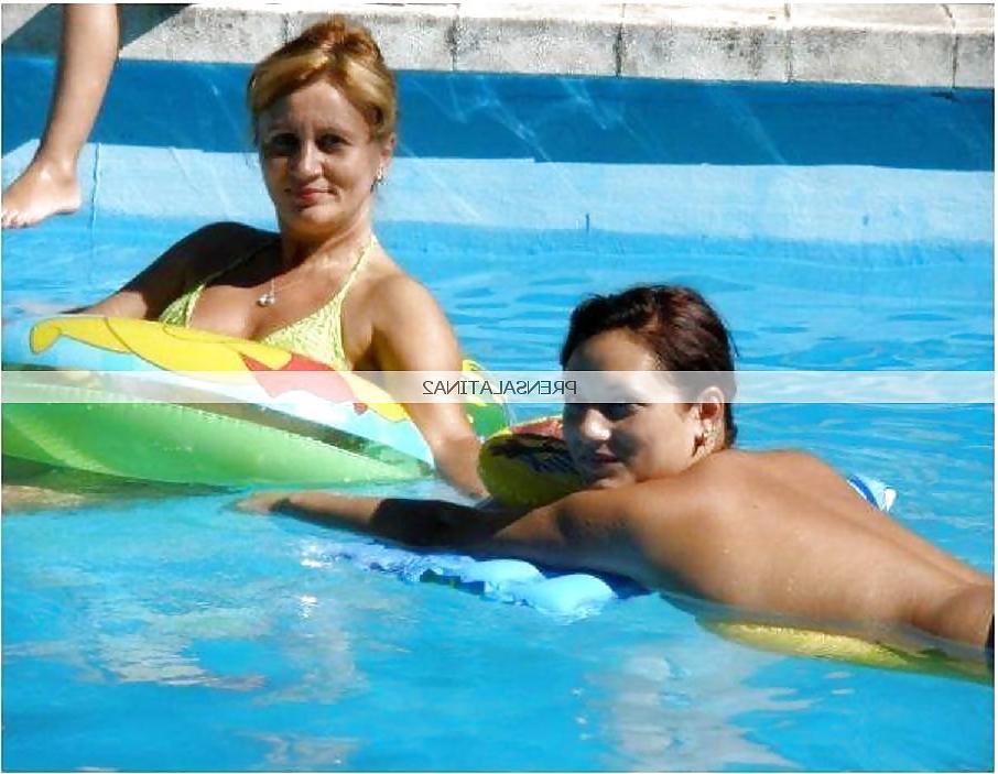 13P Turkish woman: Ozge