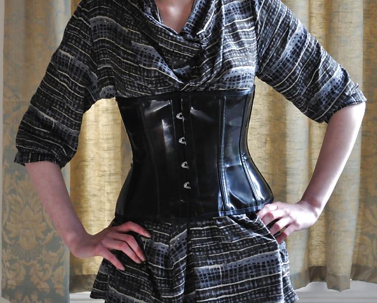 25P Haute Couture Fetish 