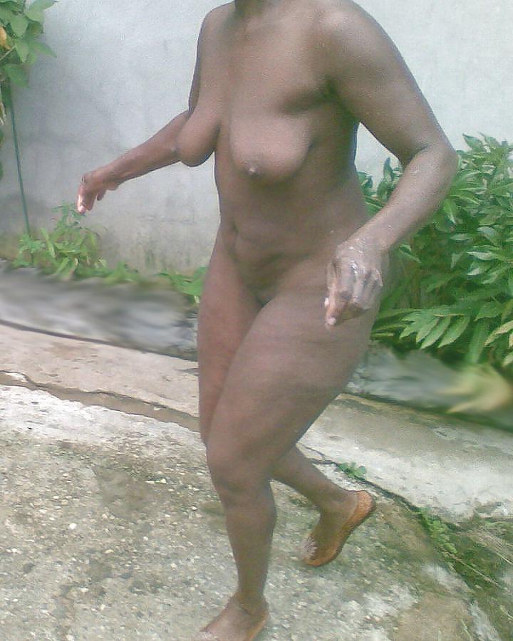 25P Mature black slut