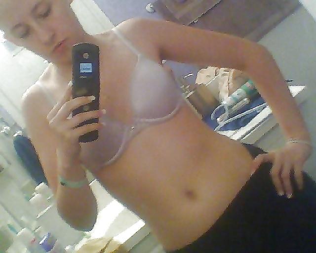 25P Hot Teen Cleavage