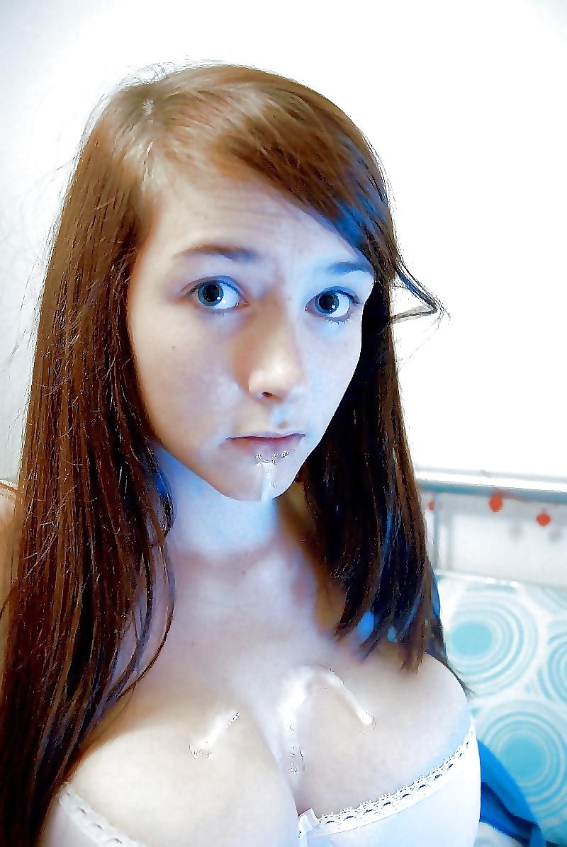 25P Hot Teen Cleavage