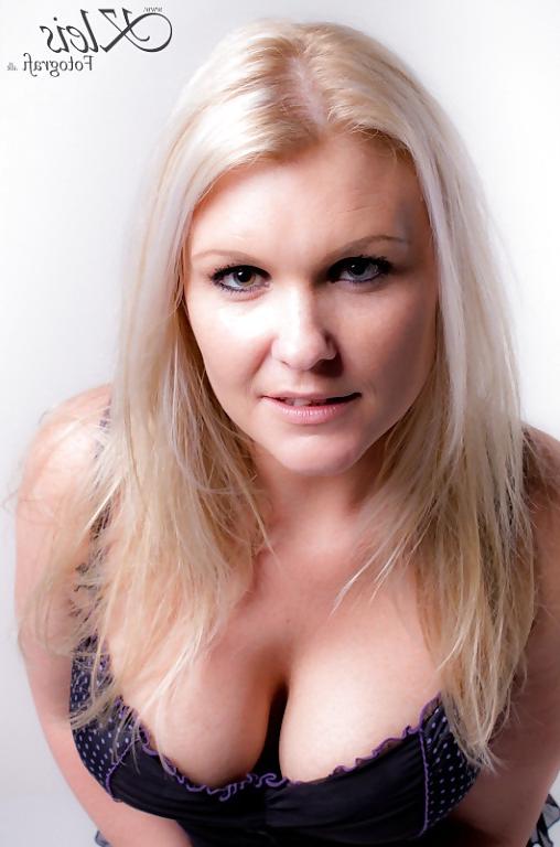 18P Amateur Danish Girls