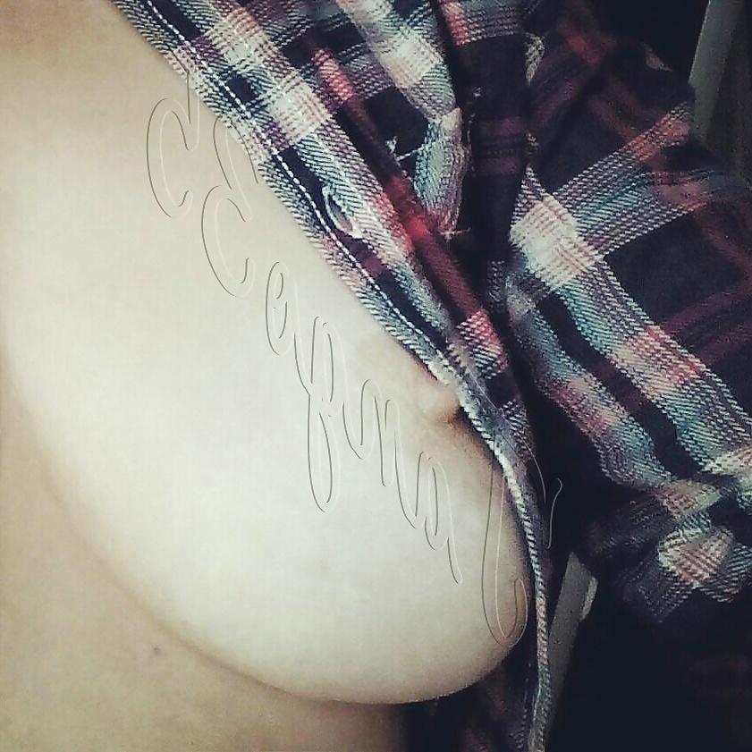 25P Turkish Slut Cigdem