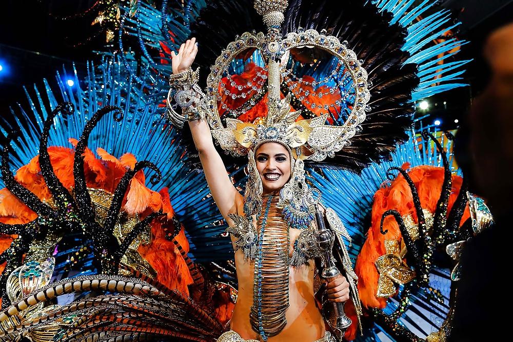 25P Carnivals colors: Sexy Dancing Rainhas
