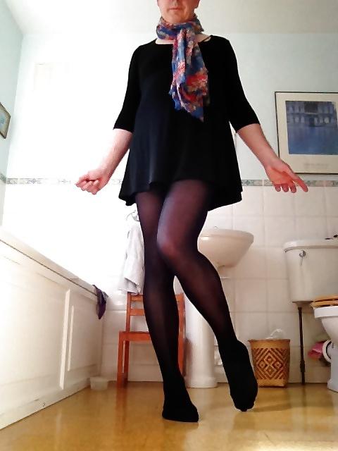 8P Slut trying to look classy