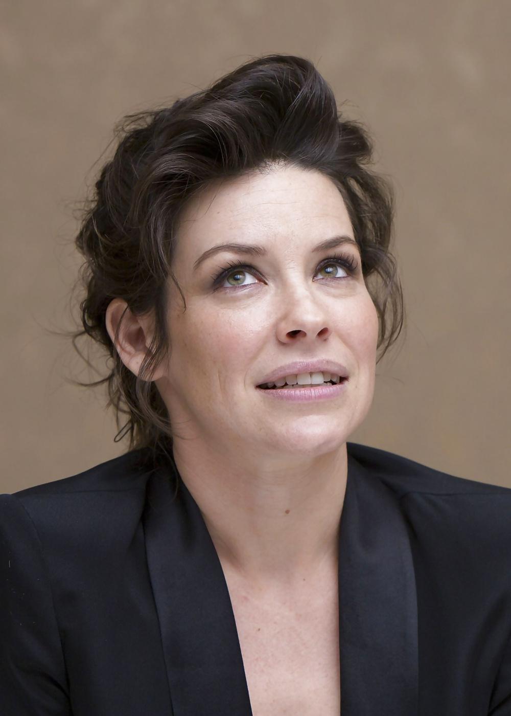 21P Evangeline Lilly   BACK IN BLACK