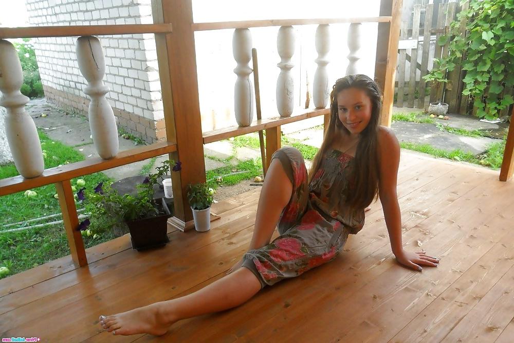 19P Stinky Feet, Soles, Smelly - Amateur