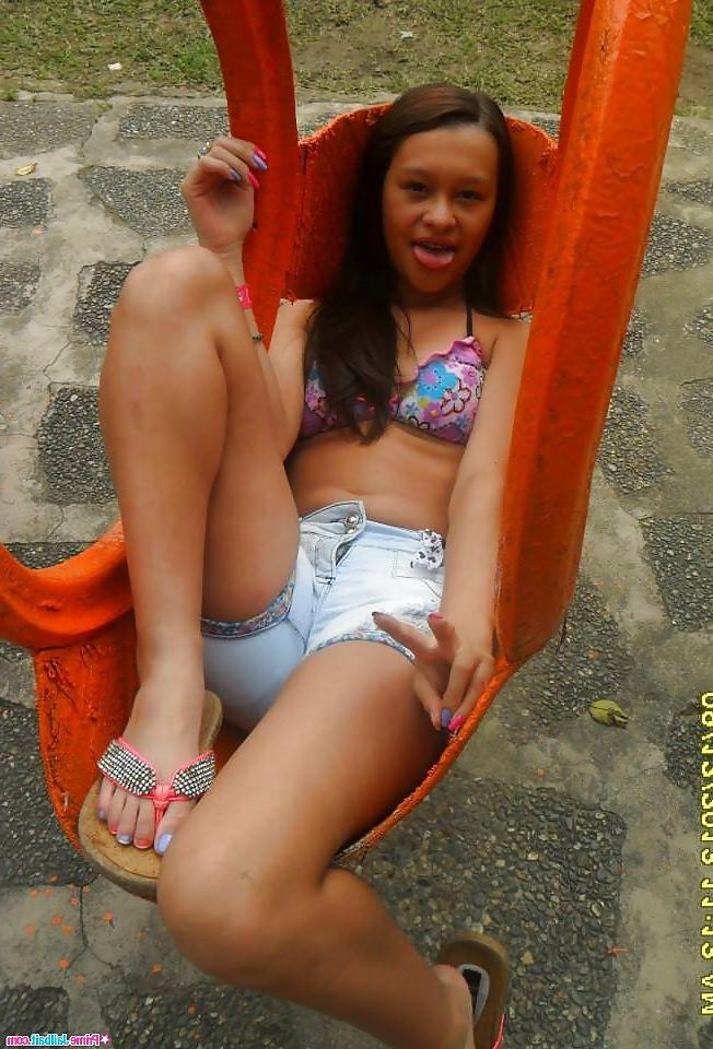 19P Stinky Feet, Soles, Smelly - Amateur