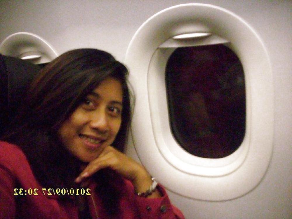 20P Sexy Asian milf
