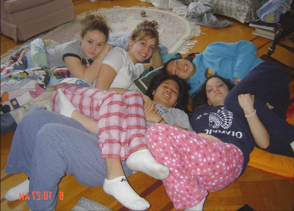 12P Stinky Socks and Feet - Smelly