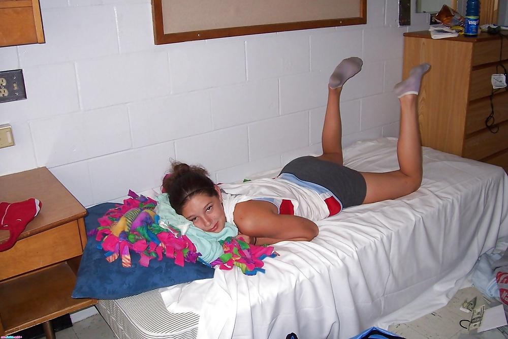 12P Stinky Socks and Feet - Smelly
