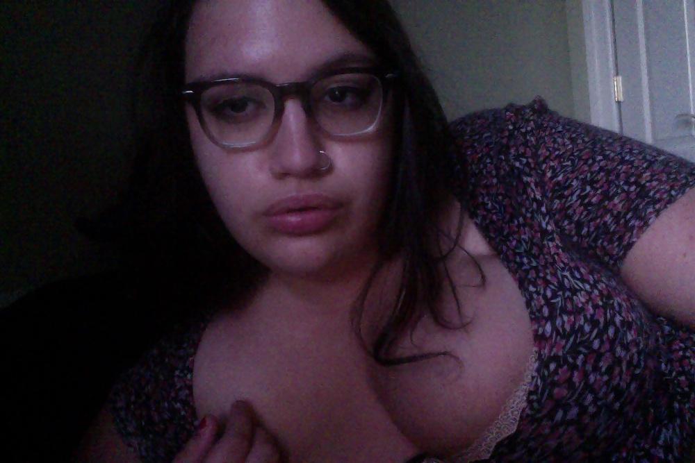 19P Nerd bbw with huge tits