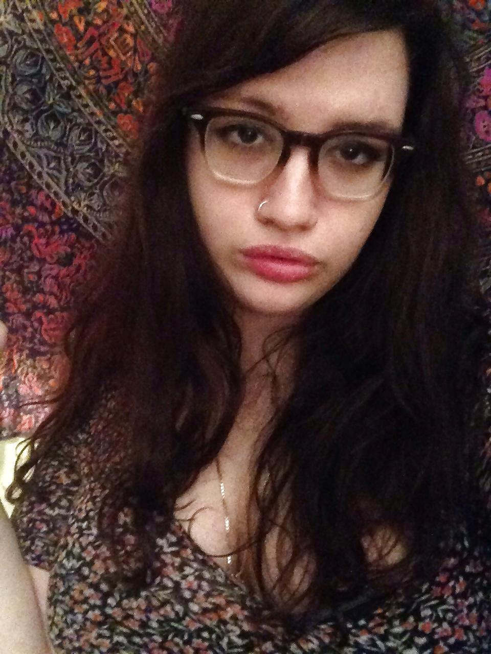 19P Nerd bbw with huge tits
