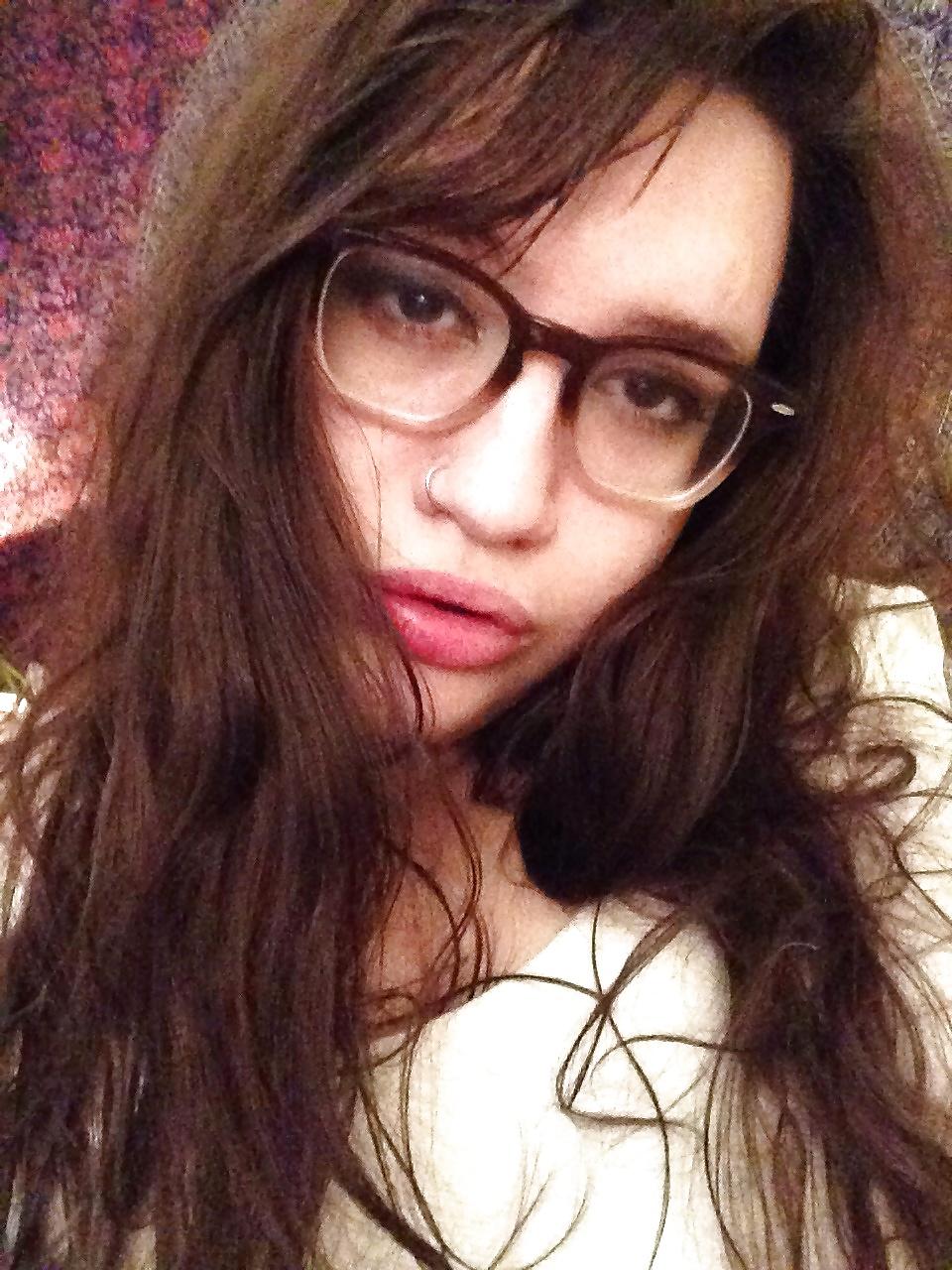 19P Nerd bbw with huge tits