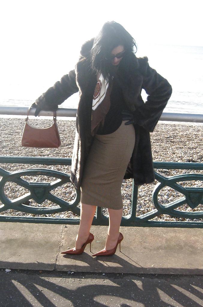 25P Classy Mistress