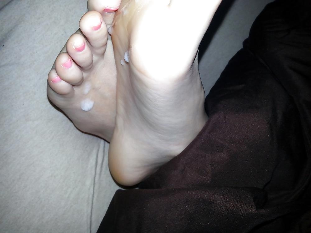 25P Ex girl feet and soles 