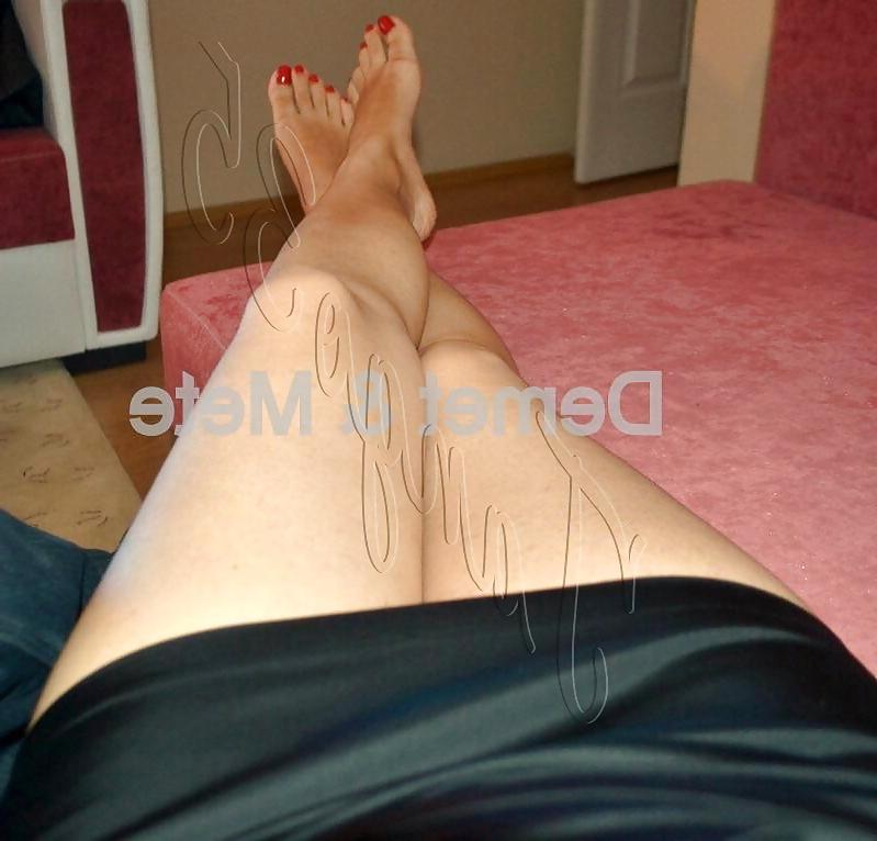 8P Turkish Slut Demet