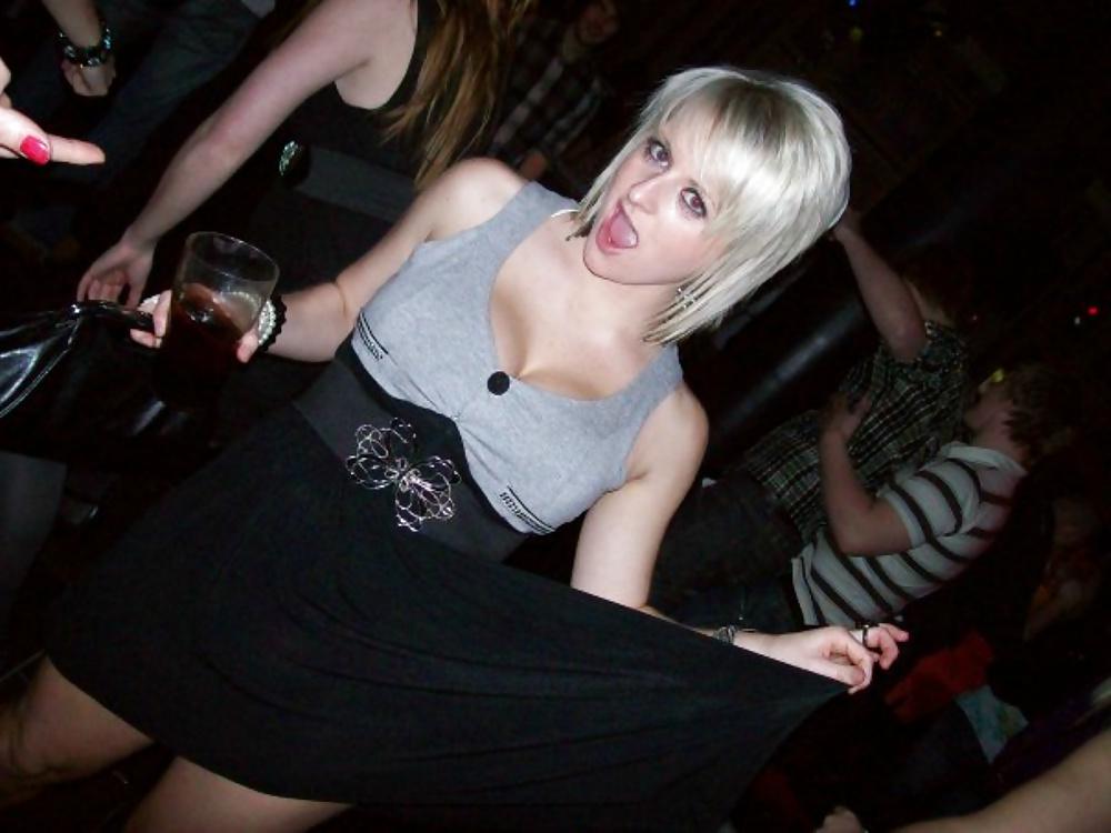 13P British Amy Leeds