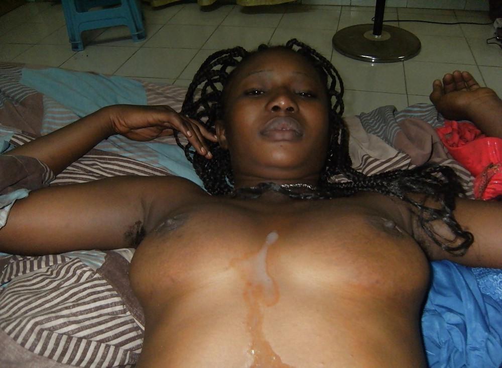 24P BLACK PUSSY HEAVEN 30