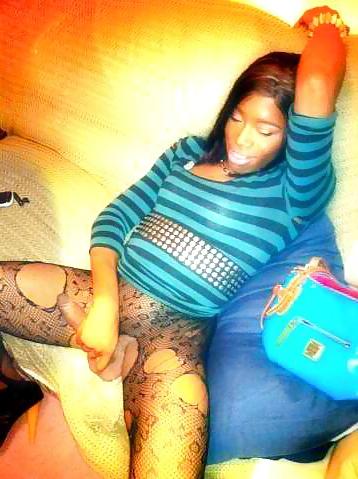 25P BLACK TS BIG DICK HOOD TRANNY