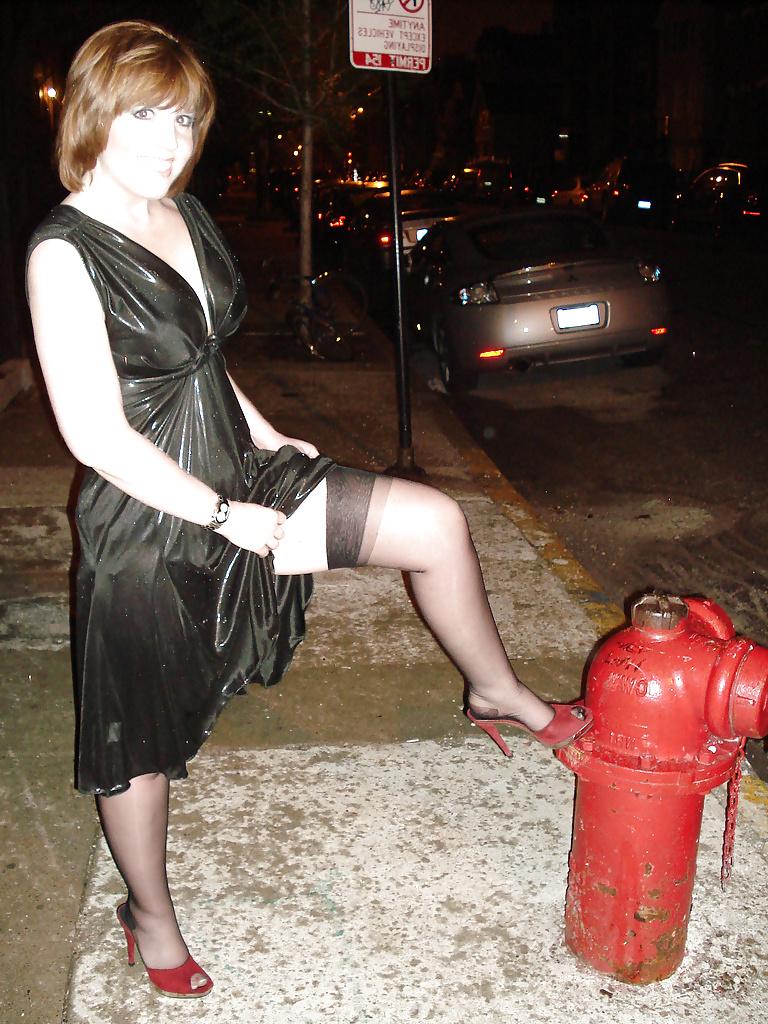 20P Gorgeous stockings and heels