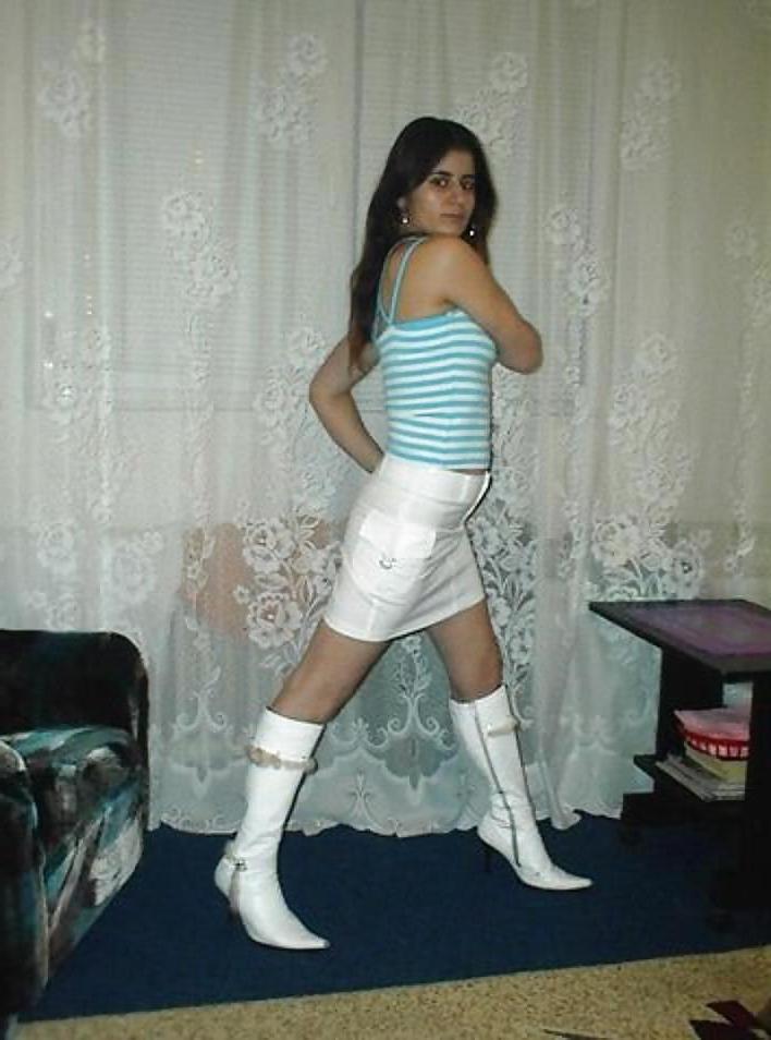 10P Arab turkish girl: aysen