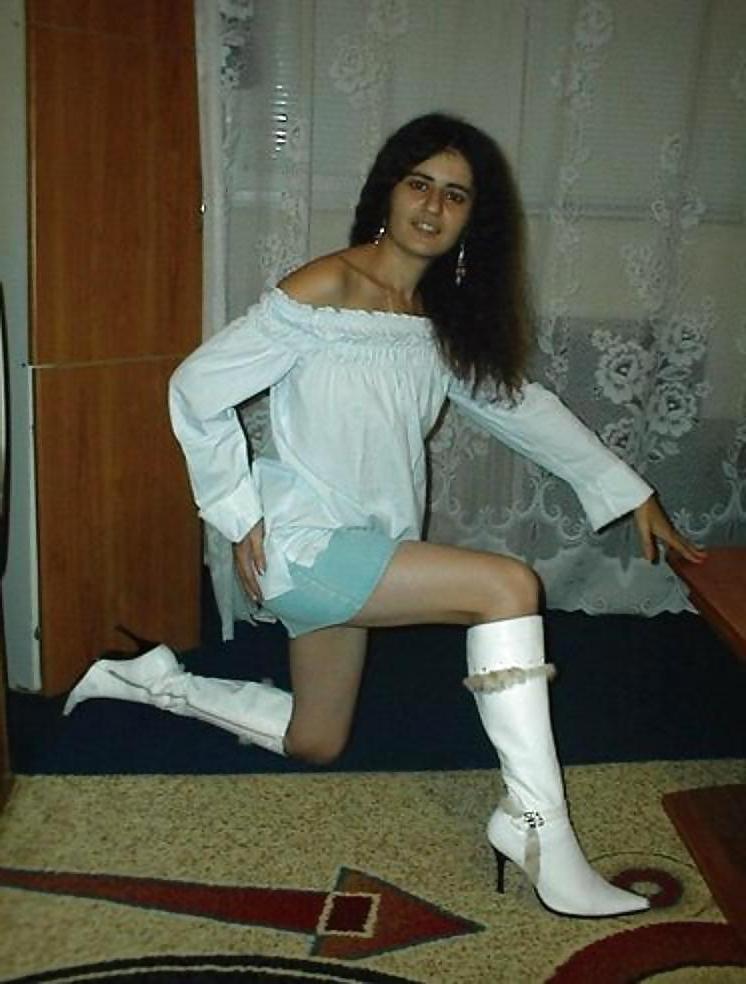 10P Arab turkish girl: aysen