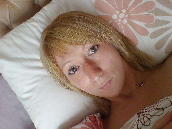 19P Redhead Teen