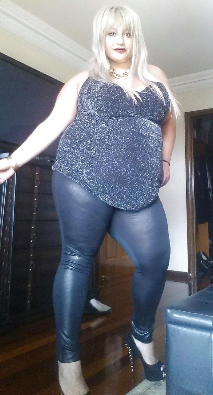 25P Bbw in latex,pvc,shiny ....