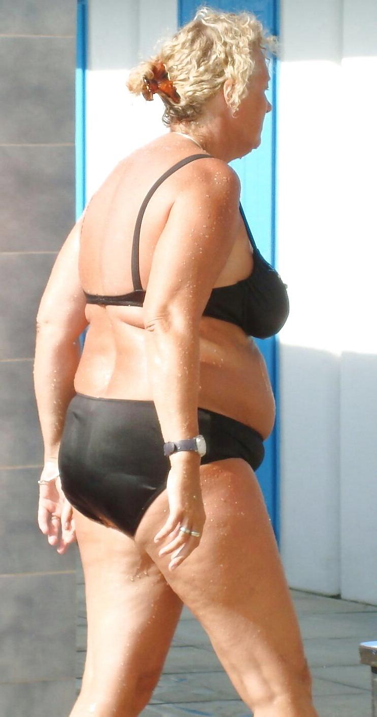 25P Swimsuit bikini bra bbw mature dressed teen big tits - 70