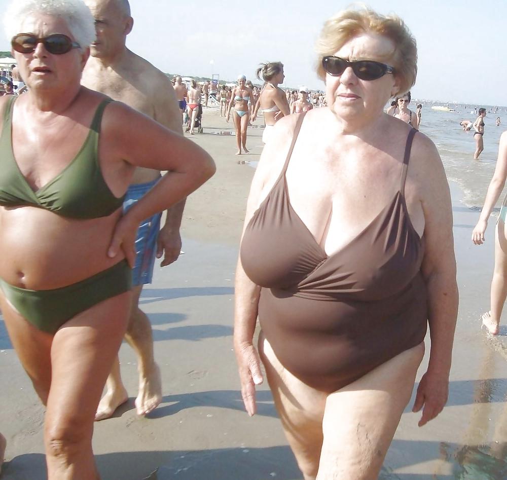 25P Swimsuit bikini bra bbw mature dressed teen big tits - 70