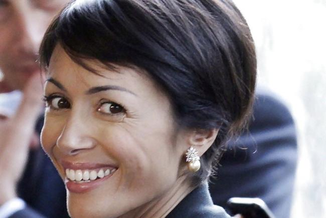 25P Politicians with cool short hair cuts