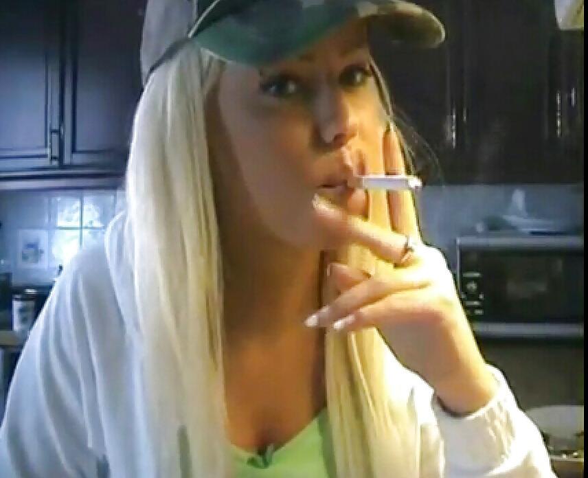 25P Smoking Fetish 2