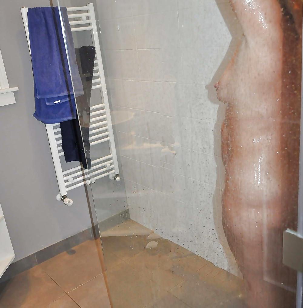 24P Shower