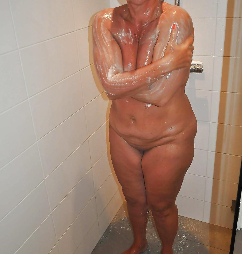 24P Shower