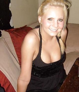 17P Danish teens-35-cleavage