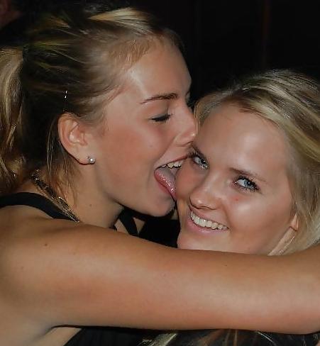17P Danish teens-35-cleavage