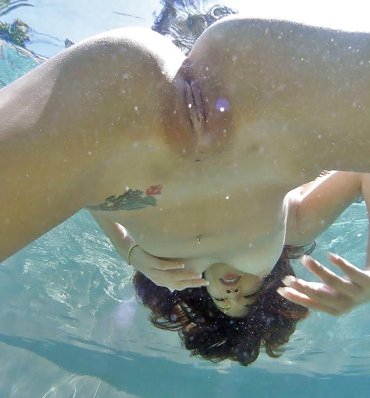 14P Uncle Jeb - Oh! Underwater Is The Place To Be!