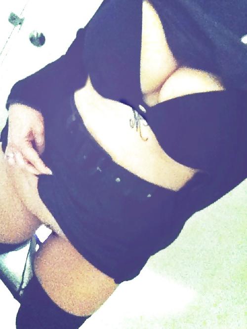 25P Naughty Milf - Office Slut