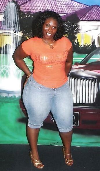 16P Big black booty big hips Vera 